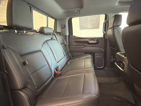 Used 2025 GMC Sierra 1500 SLT w/ SLT Premium Plus Package AWD/4WD image 33
