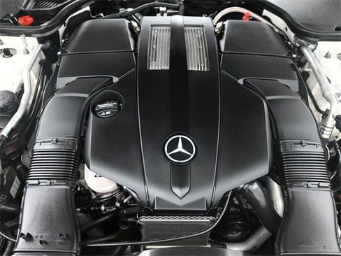 Used 2019 Mercedes-Benz SL 450 w/ Premium Package image 17