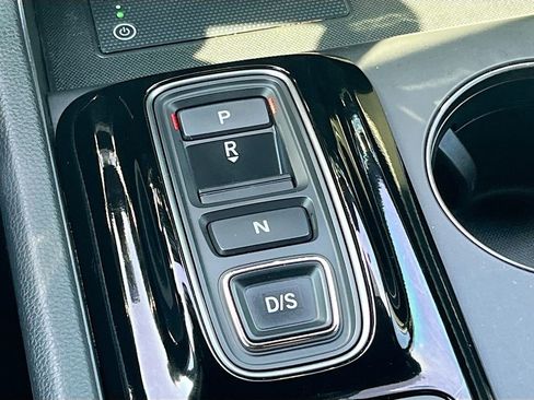 Used 2025 Honda Pilot TrailSport image 16