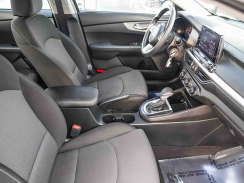 Used 2023 Kia Forte LXS image 17
