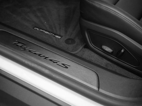 New 2025 Porsche Taycan 4S image 28