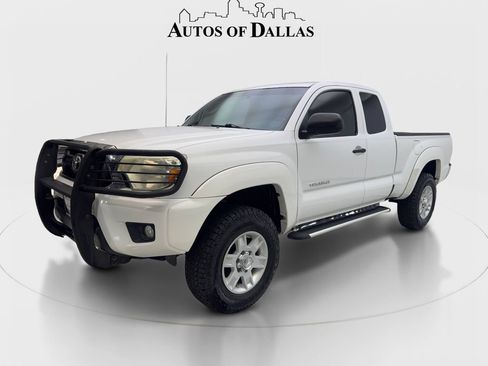 Used 2013 Toyota Tacoma PreRunner w/ SR5 Pkg RWD image 2