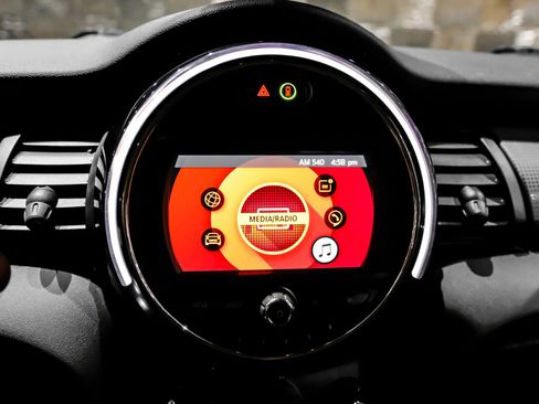 Used 2021 MINI Cooper 2-Door Hardtop FWD image 21
