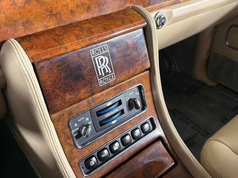 Used 2000 Rolls-Royce Corniche RWD image 35