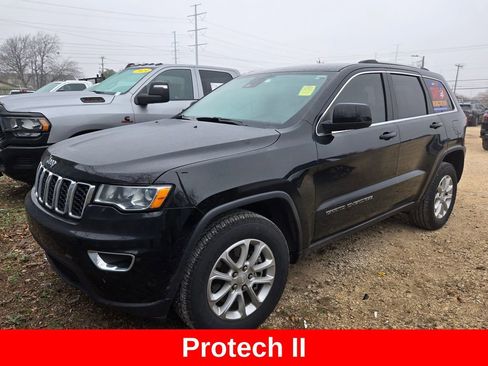 Certified 2021 Jeep Grand Cherokee Laredo image 3