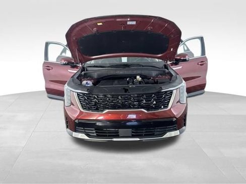 Certified 2025 Kia Sorento EX w/ Panoramic Sunroof Package FWD image 13