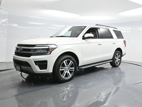 Used 2022 Ford Expedition XLT image 74