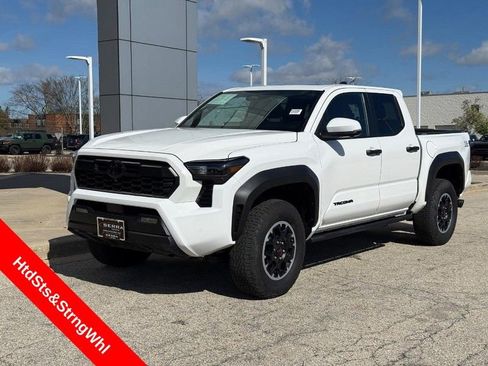 Used 2025 Toyota Tacoma TRD Off-Road w/ TRD Off Road Premium Package AWD/4WD image 7