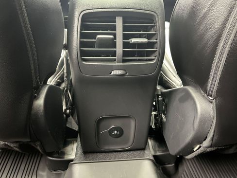 Certified 2025 Ford Escape Platinum w/ Premium Technology Package AWD/4WD image 14