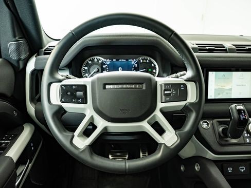 Used 2023 Land Rover Defender 110 S AWD/4WD image 39