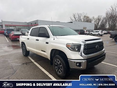 Used 2018 Toyota Tundra SR5 image 1