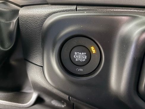 Used 2022 Jeep Gladiator Sport AWD/4WD image 21