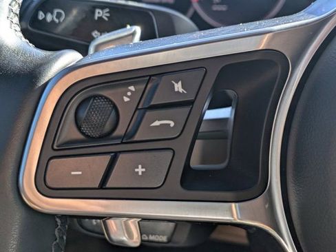 Used 2023 Porsche Cayenne image 21