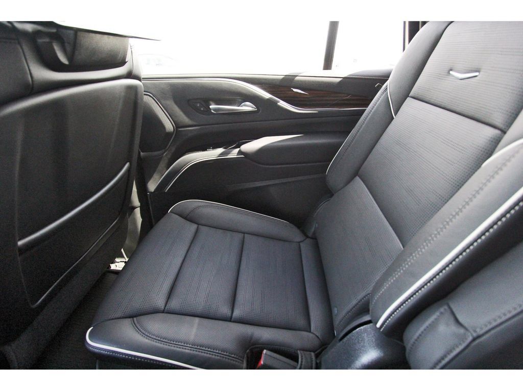 Certified 2023 Cadillac Escalade Premium Luxury AWD/4WD image 12