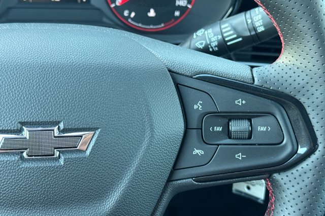 New 2026 Chevrolet Trax RS w/ Sunroof Package FWD image 34