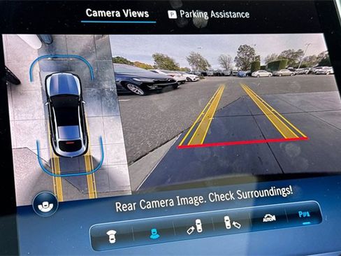 Used 2025 Mercedes-Benz GLC 300 GLC 300 image 27