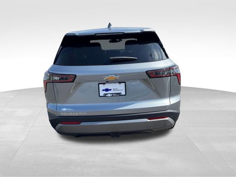 New 2026 Chevrolet Equinox LT AWD/4WD image 4