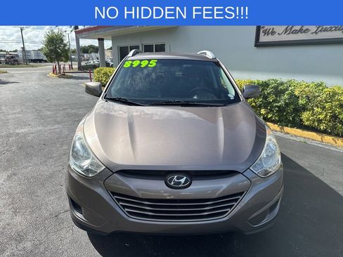 Used 2011 Hyundai Tucson GLS FWD image 4