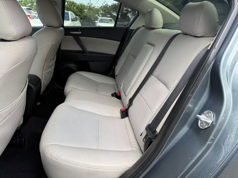Used 2012 MAZDA MAZDA3 i Touring image 11