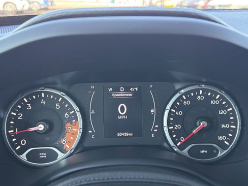 Used 2017 Jeep Renegade Latitude w/ Cold Weather Group AWD/4WD image 11