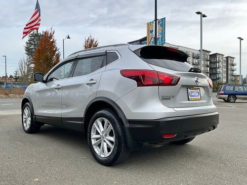 Used 2017 Nissan Rogue Sport SV w/ SV Premium Package image 6