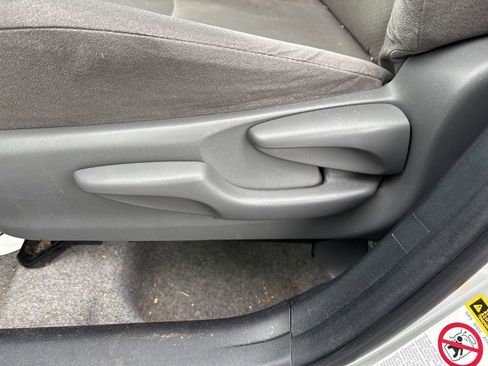 Used 2015 Toyota Prius Two image 16