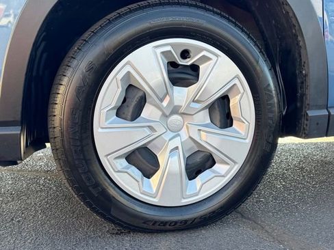 Used 2023 Subaru Forester image 33