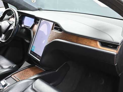 Used 2021 Tesla Model X Long Range image 43