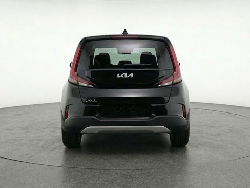 Used 2025 Kia Soul LX w/ LX Technology Package FWD image 7