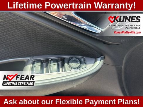 Used 2023 Chevrolet Malibu LT FWD image 26