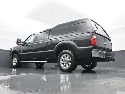 Used 2015 Ford F250 Lariat w/ Lariat Ultimate Package image 25