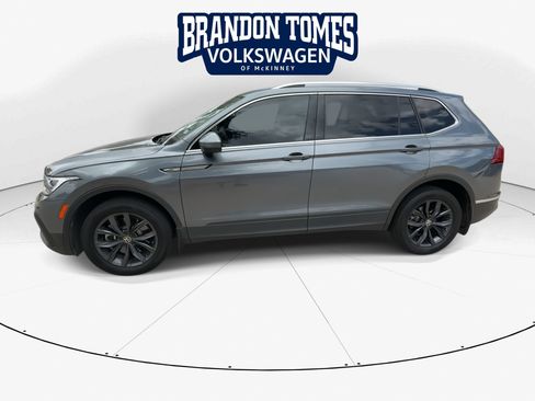 Used 2022 Volkswagen Tiguan SE FWD image 5