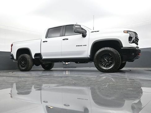 New 2026 Chevrolet Silverado 2500 ZR2 w/ LPO, Dark Essentials Package image 47