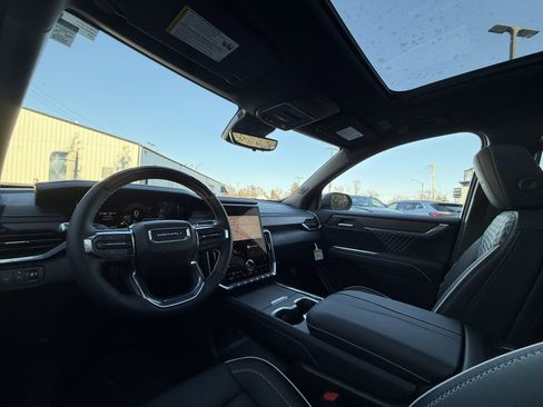 New 2026 GMC Acadia Denali w/ Super Cruise Package image 19