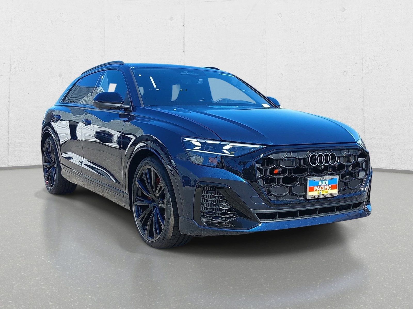 New 2027 Audi SQ8 Prestige AWD/4WD image 3