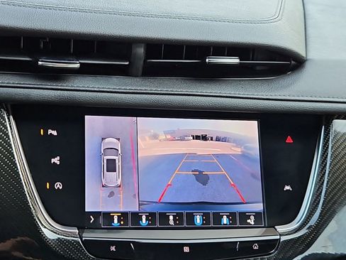 Used 2020 Cadillac XT6 Sport AWD/4WD image 14