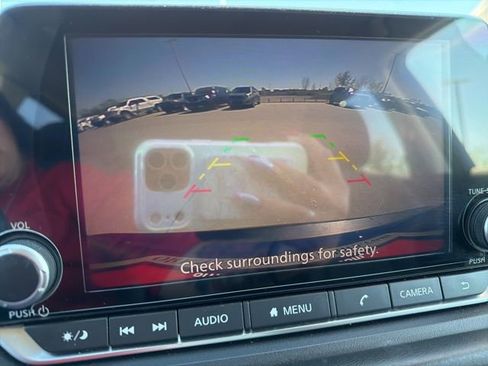 Used 2023 Nissan Rogue SV AWD/4WD image 13