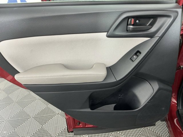 Used 2016 Subaru Forester 2.5i w/ Protection Package #1 AWD/4WD image 9