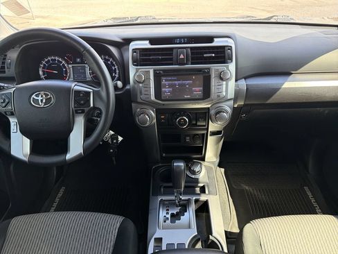 Used 2016 Toyota 4Runner SR5 AWD/4WD image 16