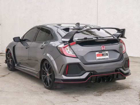 Used 2018 Honda Civic Type R image 7