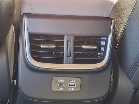 Certified 2025 Subaru Outback Onyx Edition image 11