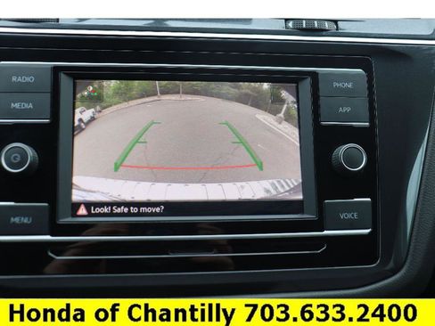 Used 2021 Volkswagen Tiguan S FWD image 15