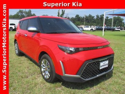 Used 2024 Kia Soul LX w/ Option Group 015