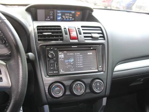 Used 2014 Subaru Forester 2.5i Limited AWD/4WD image 26