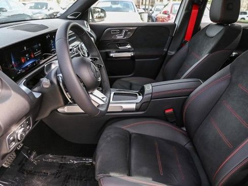 New 2025 Mercedes-Benz GLB 35 AMG 4MATIC image 17