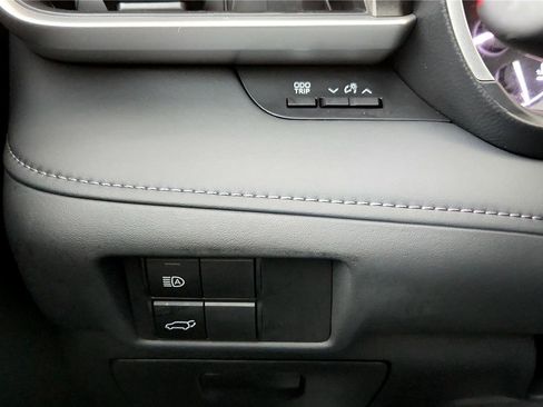 Certified 2022 Toyota Highlander XLE image 43