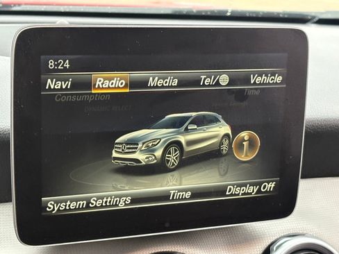 Used 2018 Mercedes-Benz GLA 250 image 26