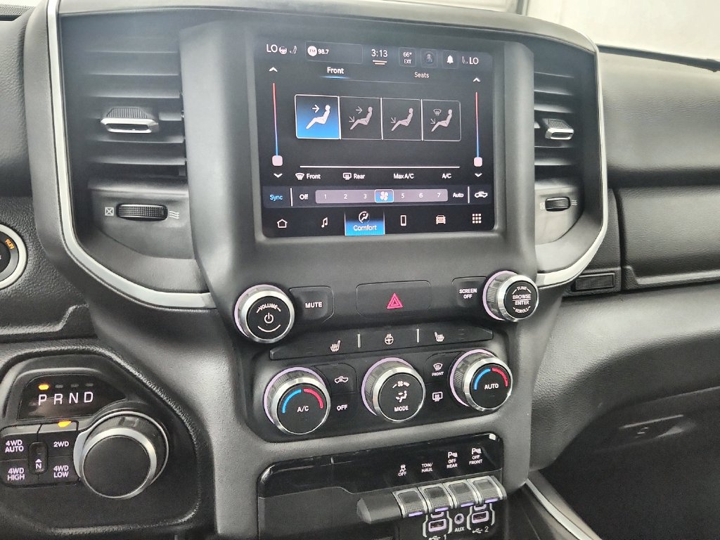 Used 2022 RAM 1500 Big Horn AWD/4WD image 10