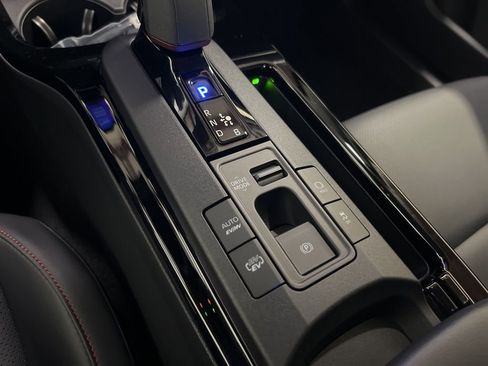 New 2026 Toyota Prius Plug-In Hybrid FWD image 15