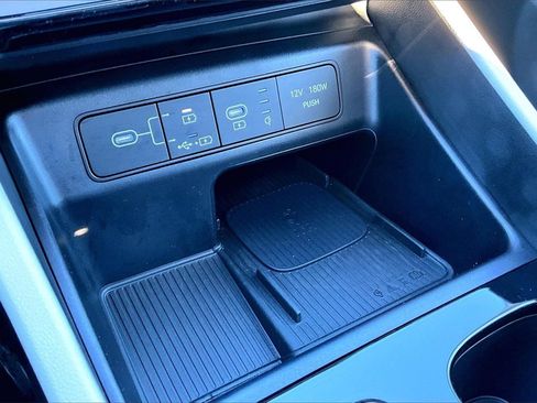 Certified 2025 Hyundai Tucson SEL image 32